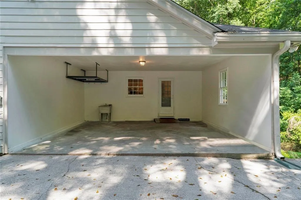 1590 Sunnybrook Farm Road Road, Atlanta, Georgia 30350, 5 Bedrooms Bedrooms, ,3 BathroomsBathrooms,Residential,For Sale,1590 Sunnybrook Farm Road Road,7603034