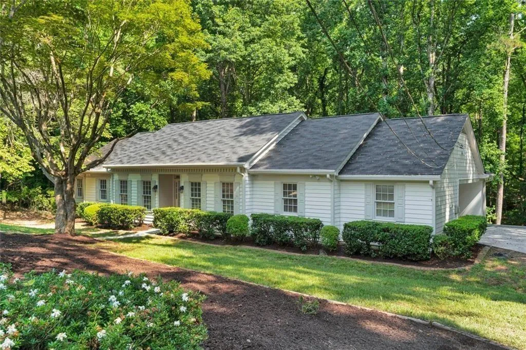 1590 Sunnybrook Farm Road Road, Atlanta, Georgia 30350, 5 Bedrooms Bedrooms, ,3 BathroomsBathrooms,Residential,For Sale,1590 Sunnybrook Farm Road Road,7603034