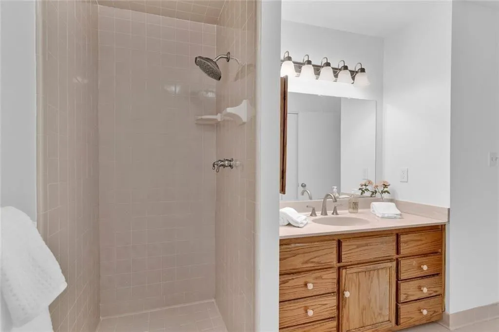 1590 Sunnybrook Farm Road Road, Atlanta, Georgia 30350, 5 Bedrooms Bedrooms, ,3 BathroomsBathrooms,Residential,For Sale,1590 Sunnybrook Farm Road Road,7603034