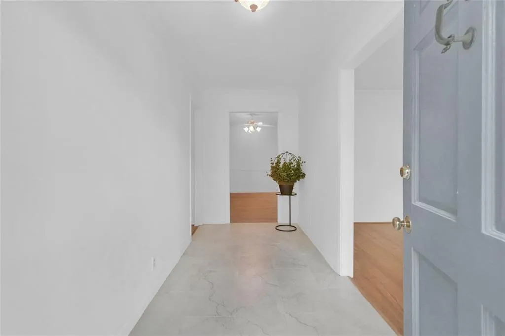 bright and light entry foyer