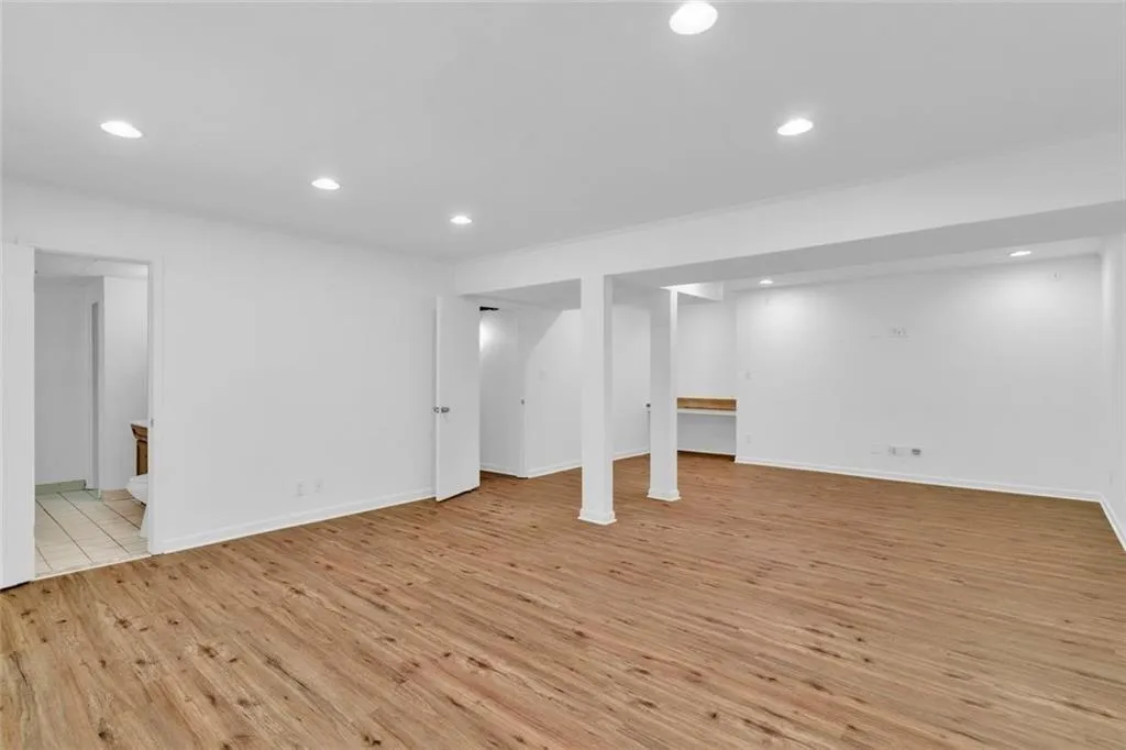 Large rec space