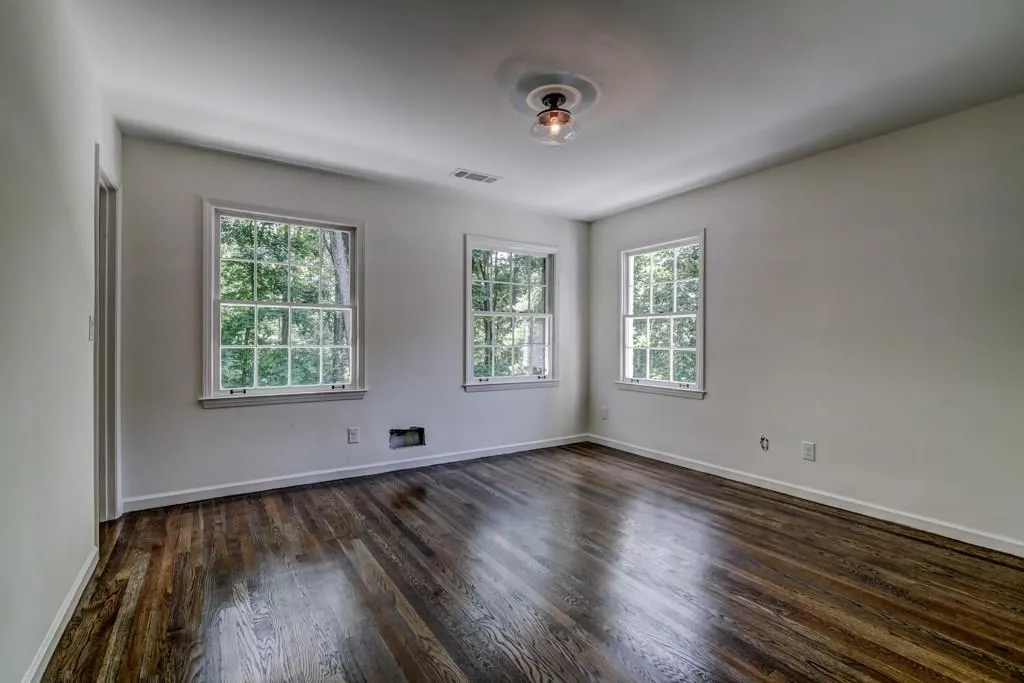 5200 High Point Road, Sandy Springs, Georgia 30342, 4 Bedrooms Bedrooms, ,3 BathroomsBathrooms,Residential,Sold,5200 High Point Road,5871006