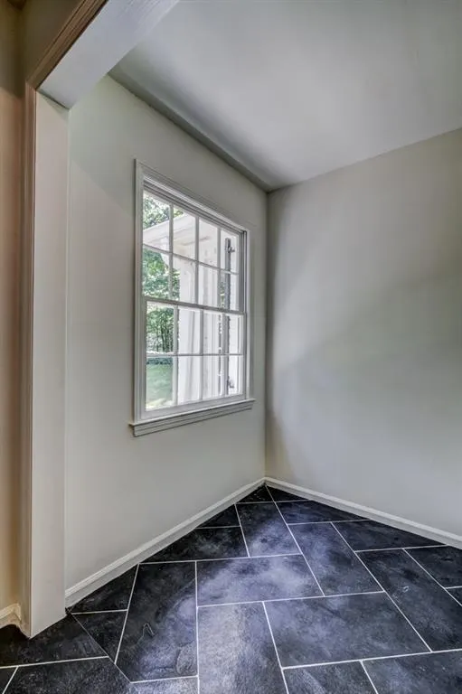 5200 High Point Road, Sandy Springs, Georgia 30342, 4 Bedrooms Bedrooms, ,3 BathroomsBathrooms,Residential,Sold,5200 High Point Road,5871006