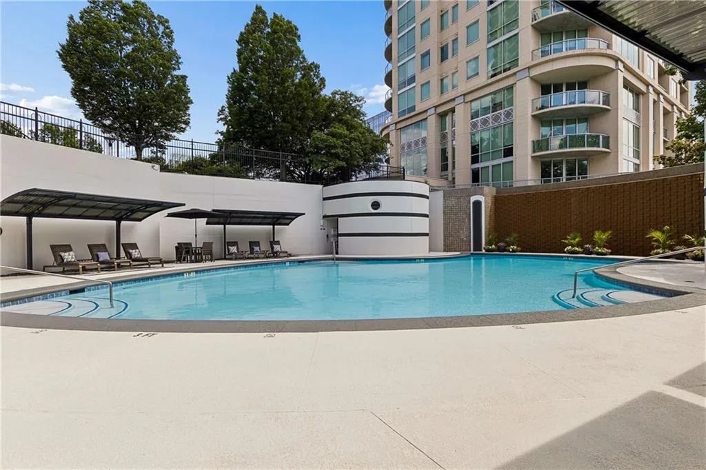 750 Park Avenue Ne Unit 18e, Atlanta, Georgia 30326, 2 Bedrooms Bedrooms, 0 ,2 BathroomsBathrooms,Residential,For Sale,750 Park Avenue Ne Unit 18e,7720110