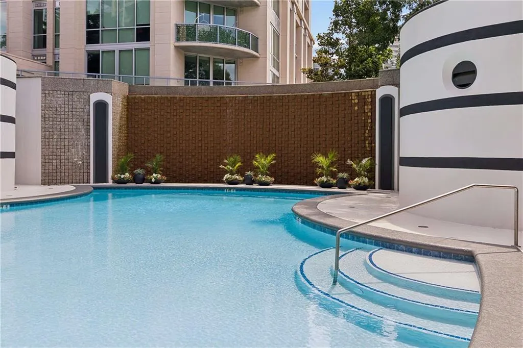 750 Park Avenue Ne Unit 18e, Atlanta, Georgia 30326, 2 Bedrooms Bedrooms, 0 ,2 BathroomsBathrooms,Residential,For Sale,750 Park Avenue Ne Unit 18e,7720110