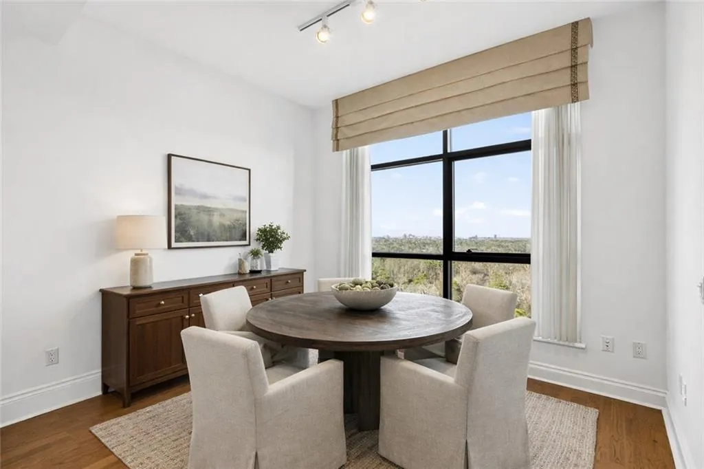 750 Park Avenue Ne Unit 18e, Atlanta, Georgia 30326, 2 Bedrooms Bedrooms, 0 ,2 BathroomsBathrooms,Residential,For Sale,750 Park Avenue Ne Unit 18e,7720110