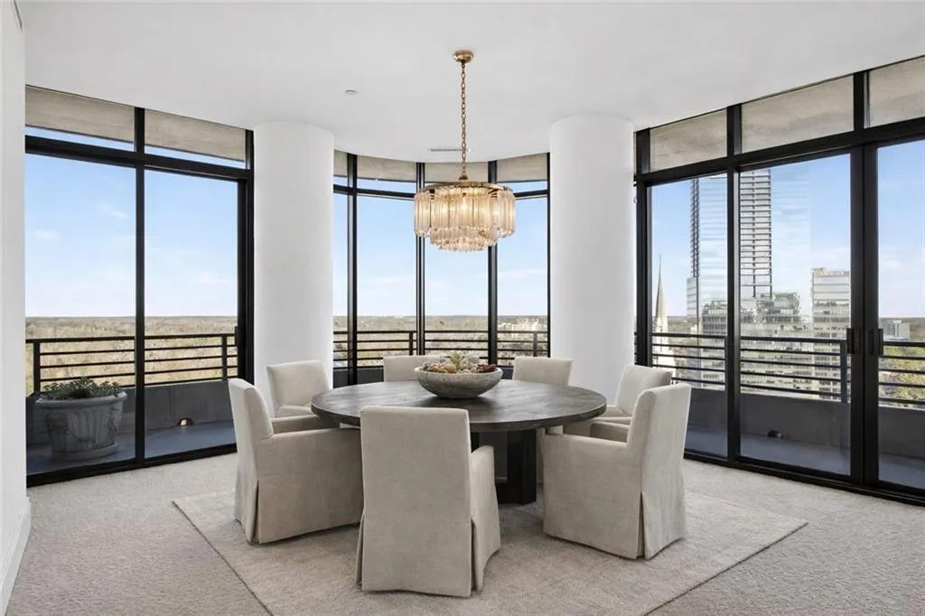 750 Park Avenue Ne Unit 18e, Atlanta, Georgia 30326, 2 Bedrooms Bedrooms, 0 ,2 BathroomsBathrooms,Residential,For Sale,750 Park Avenue Ne Unit 18e,7720110