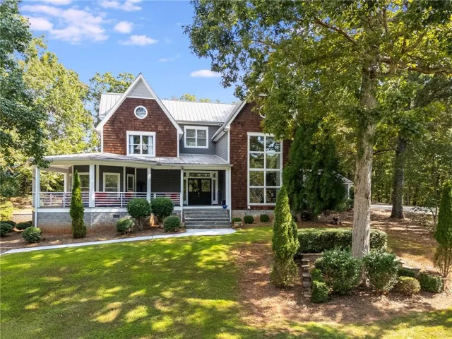 2620 E Piney Point Drive, Douglasville, Georgia 30135