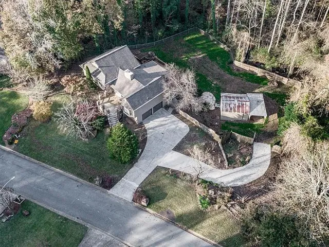 2189 Chartwell Drive, Marietta, Georgia 30066