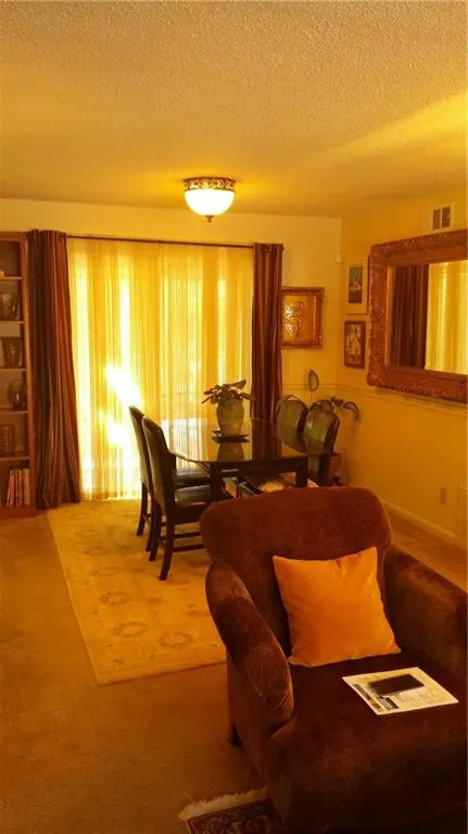 4266 Ne Roswell Road Unit H2, Atlanta, Georgia 30342, 2 Bedrooms Bedrooms, ,1 BathroomBathrooms,Residential,Sold,4266 Ne Roswell Road Unit H2,5664448