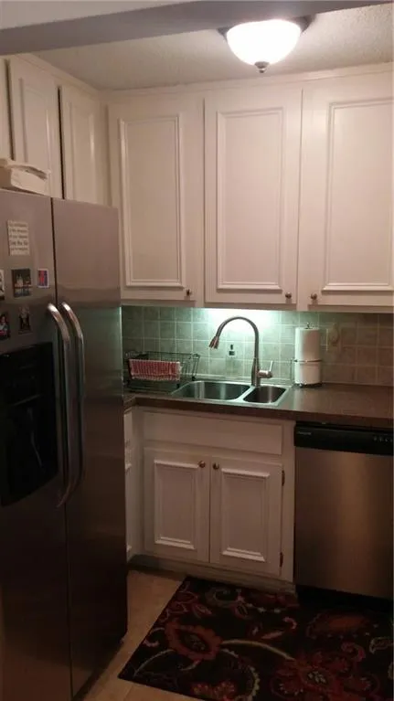4266 Ne Roswell Road Unit H2, Atlanta, Georgia 30342, 2 Bedrooms Bedrooms, ,1 BathroomBathrooms,Residential,Sold,4266 Ne Roswell Road Unit H2,5664448