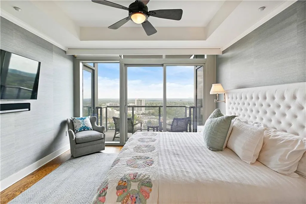 3630 Peachtree Road Ne Unit 2106, Atlanta, Georgia 30326, 1 Bedroom Bedrooms, ,1 BathroomBathrooms,Residential,For Sale,3630 Peachtree Road Ne Unit 2106,7663369