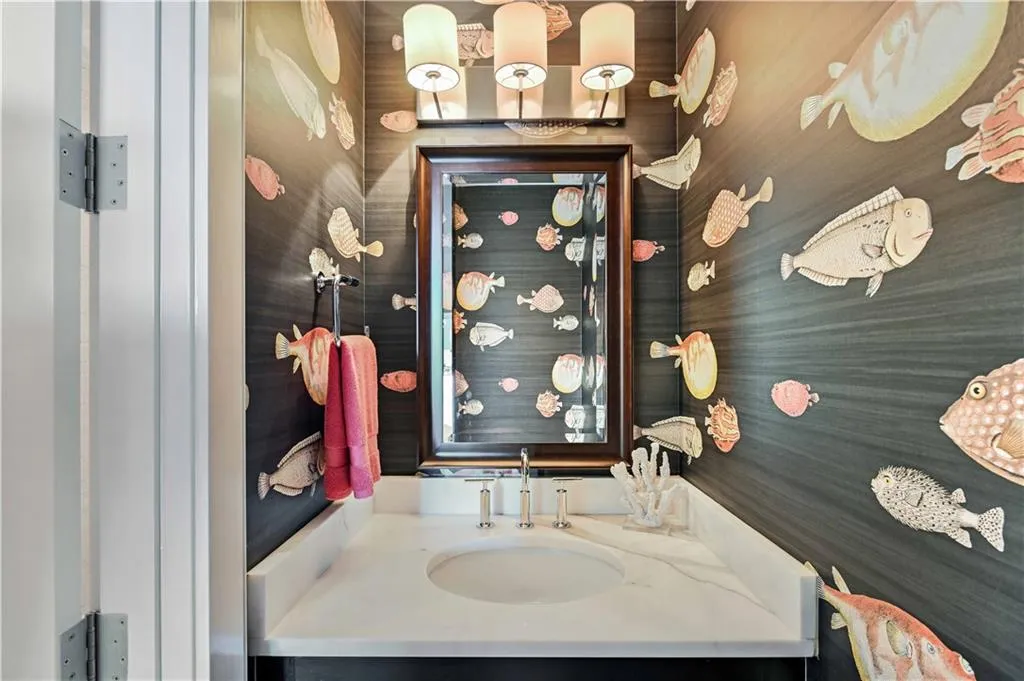 3630 Peachtree Road Ne Unit 2106, Atlanta, Georgia 30326, 1 Bedroom Bedrooms, ,1 BathroomBathrooms,Residential,For Sale,3630 Peachtree Road Ne Unit 2106,7663369