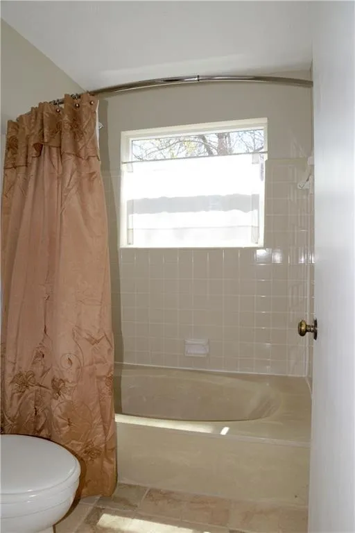 63 Dunwoody Springs Drive Unit D, Atlanta, Georgia 30328, 3 Bedrooms Bedrooms, ,2 BathroomsBathrooms,Residential,Sold,63 Dunwoody Springs Drive Unit D,5819165