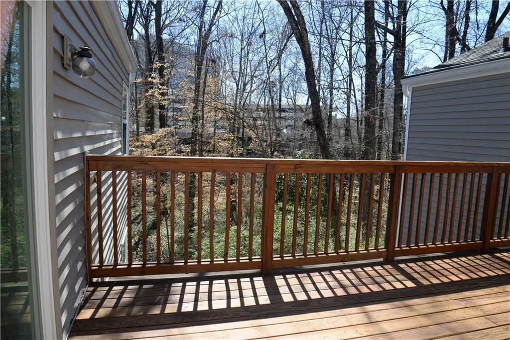 63 Dunwoody Springs Drive Unit D, Atlanta, Georgia 30328, 3 Bedrooms Bedrooms, ,2 BathroomsBathrooms,Residential,Sold,63 Dunwoody Springs Drive Unit D,5819165