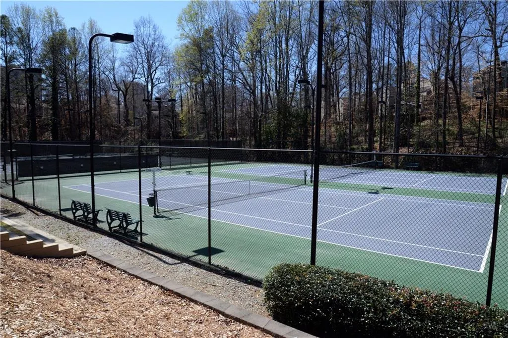 63 Dunwoody Springs Drive Unit D, Atlanta, Georgia 30328, 3 Bedrooms Bedrooms, ,2 BathroomsBathrooms,Residential,Sold,63 Dunwoody Springs Drive Unit D,5819165