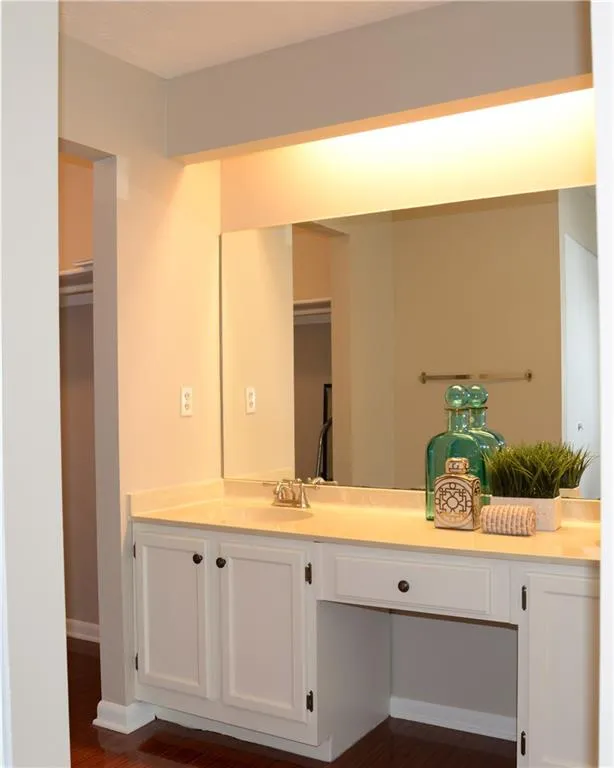 63 Dunwoody Springs Drive Unit D, Atlanta, Georgia 30328, 3 Bedrooms Bedrooms, ,2 BathroomsBathrooms,Residential,Sold,63 Dunwoody Springs Drive Unit D,5819165