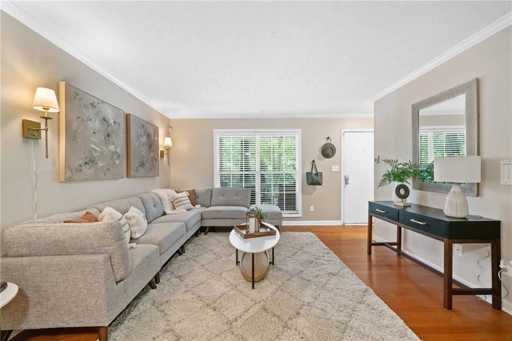 3200 Seven Pines Court Unit 103, Atlanta, Georgia 30339, 2 Bedrooms Bedrooms, ,1 BathroomBathrooms,Residential,Sold,3200 Seven Pines Court Unit 103,7574426