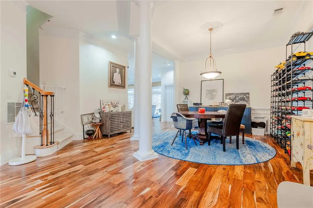 Atlanta, Georgia 30319, 5 Bedrooms Bedrooms, ,4 BathroomsBathrooms,Residential,For Sale,7696012