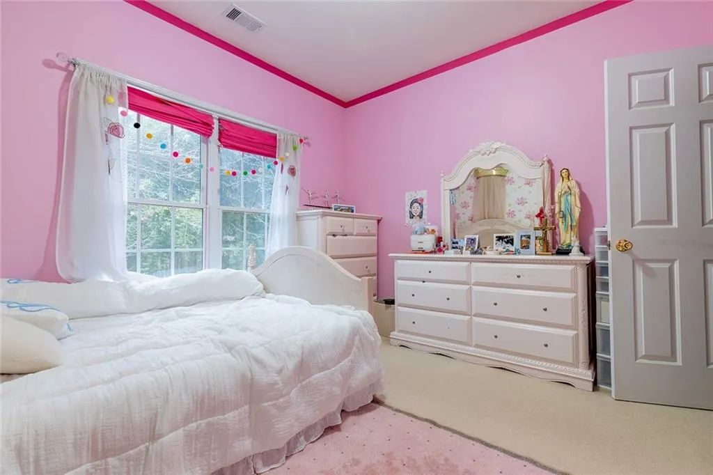 Atlanta, Georgia 30319, 5 Bedrooms Bedrooms, ,4 BathroomsBathrooms,Residential,For Sale,7696012