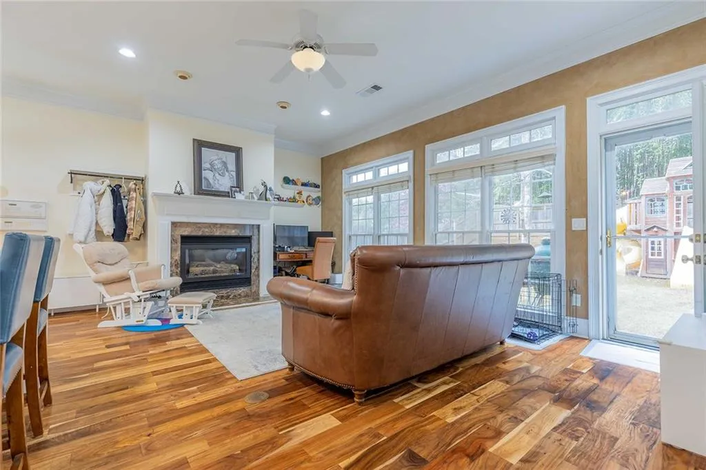 Atlanta, Georgia 30319, 5 Bedrooms Bedrooms, ,4 BathroomsBathrooms,Residential,For Sale,7696012