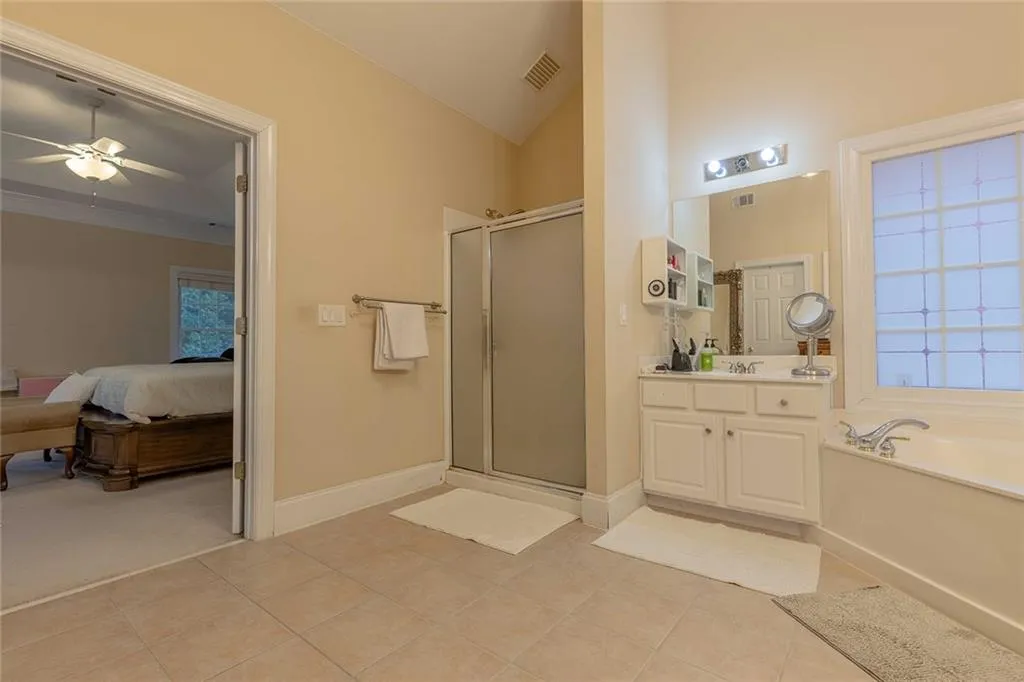 Atlanta, Georgia 30319, 5 Bedrooms Bedrooms, ,4 BathroomsBathrooms,Residential,For Sale,7696012