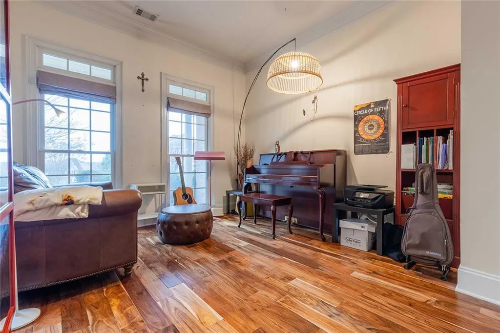 Atlanta, Georgia 30319, 5 Bedrooms Bedrooms, ,4 BathroomsBathrooms,Residential,For Sale,7696012