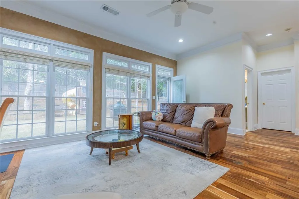 Atlanta, Georgia 30319, 5 Bedrooms Bedrooms, ,4 BathroomsBathrooms,Residential,For Sale,7696012