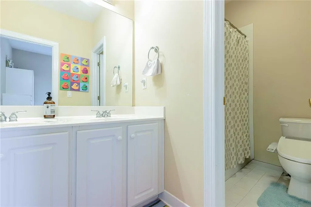 Atlanta, Georgia 30319, 5 Bedrooms Bedrooms, ,4 BathroomsBathrooms,Residential,For Sale,7696012