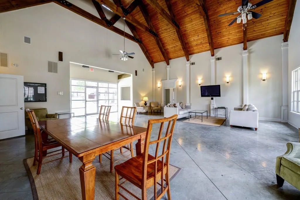 5578 High Point Road, Atlanta, Georgia 30342, 3 Bedrooms Bedrooms, ,3 BathroomsBathrooms,Residential,Sold,5578 High Point Road,5721705