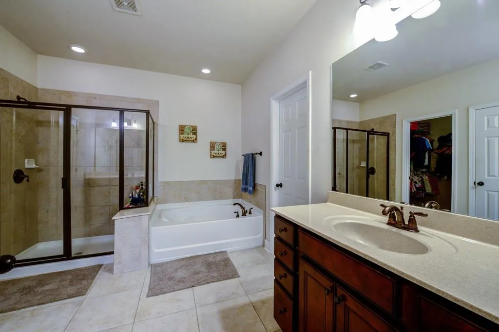 5578 High Point Road, Atlanta, Georgia 30342, 3 Bedrooms Bedrooms, ,3 BathroomsBathrooms,Residential,Sold,5578 High Point Road,5721705