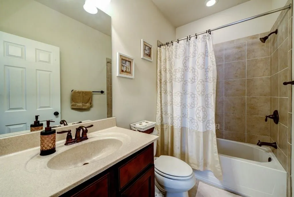 5578 High Point Road, Atlanta, Georgia 30342, 3 Bedrooms Bedrooms, ,3 BathroomsBathrooms,Residential,Sold,5578 High Point Road,5721705