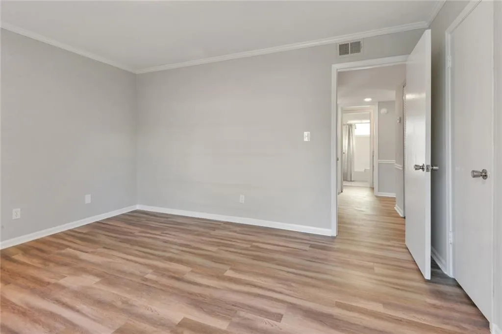 5579 Kingsport Drive Bldg 23, Sandy Springs, Georgia 30342, 2 Bedrooms Bedrooms, ,1 BathroomBathrooms,Residential,Sold,5579 Kingsport Drive Bldg 23,6821003