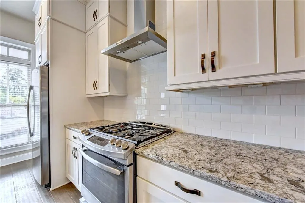 4353 Parkside Place, Atlanta, Georgia 30342, 3 Bedrooms Bedrooms, ,3 BathroomsBathrooms,Residential,Sold,4353 Parkside Place,6121490