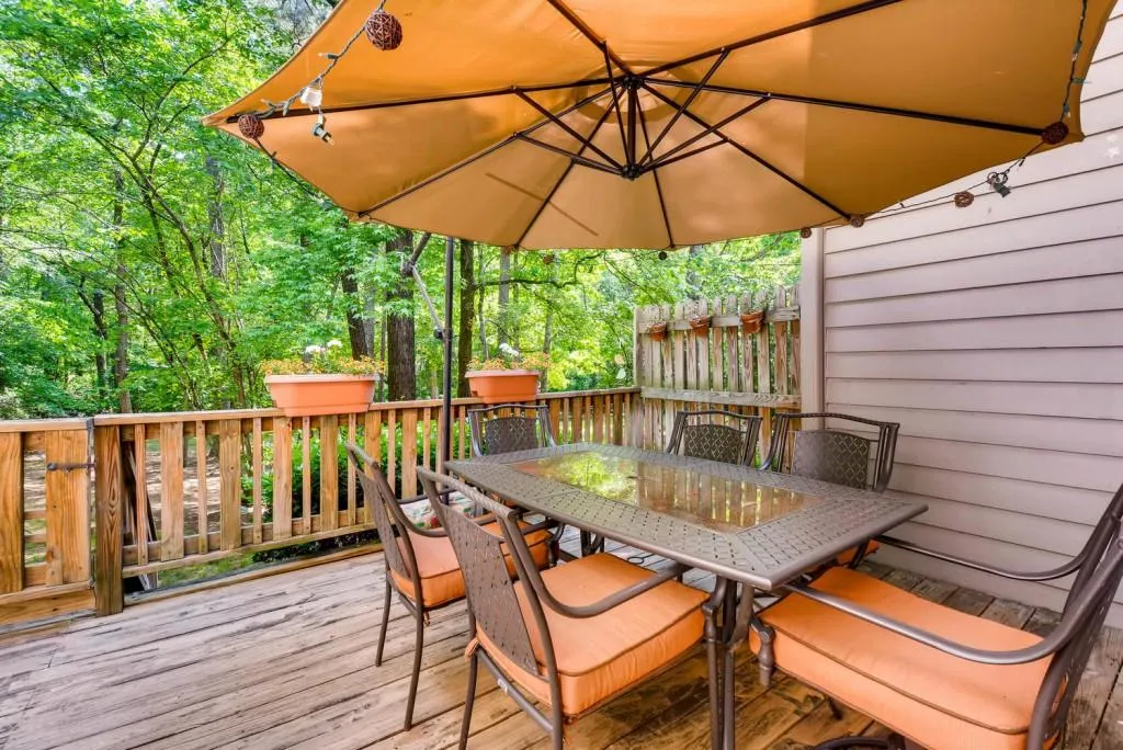 404 Brandywine Circle, Atlanta, Georgia 30350, 3 Bedrooms Bedrooms, ,2 BathroomsBathrooms,Residential,Sold,404 Brandywine Circle,6009987