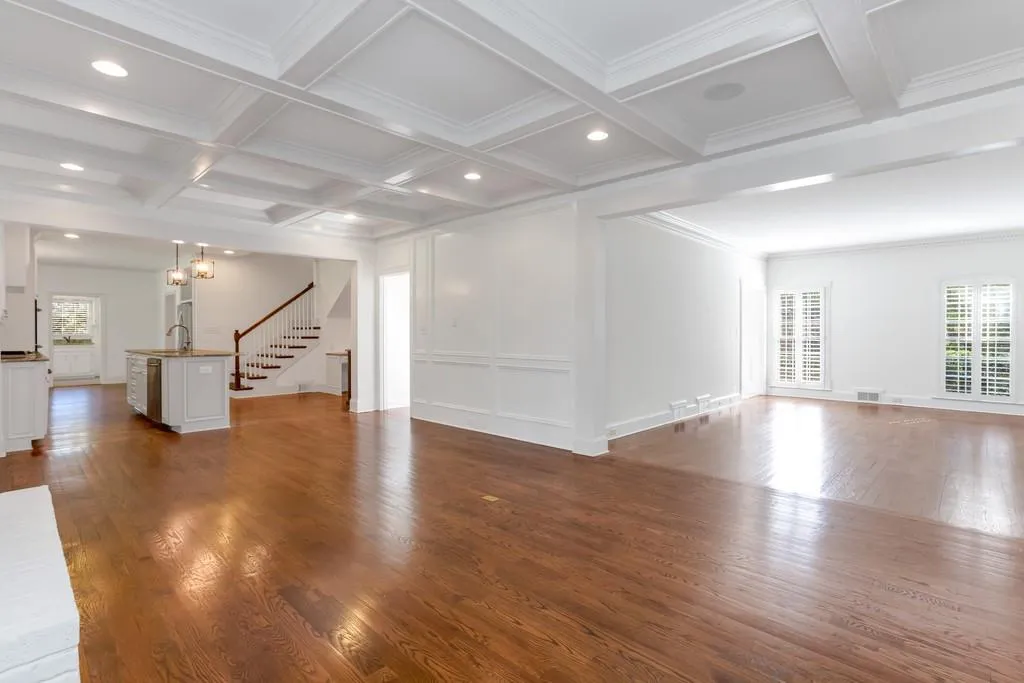 125 Churchill Drive, Sandy Springs, Georgia 30350, 5 Bedrooms Bedrooms, ,5 BathroomsBathrooms,Residential,Sold,125 Churchill Drive,6535434