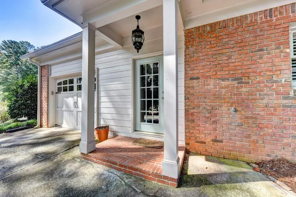 125 Churchill Drive, Sandy Springs, Georgia 30350, 5 Bedrooms Bedrooms, ,5 BathroomsBathrooms,Residential,Sold,125 Churchill Drive,6535434