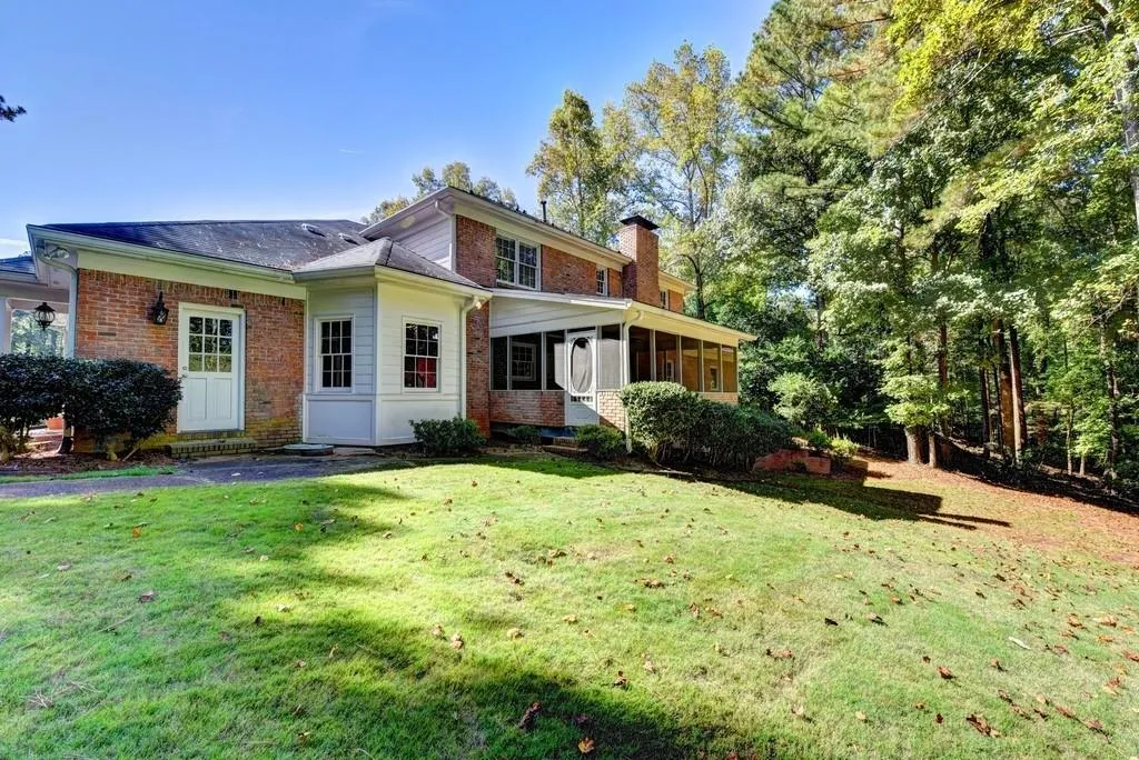 125 Churchill Drive, Sandy Springs, Georgia 30350, 5 Bedrooms Bedrooms, ,5 BathroomsBathrooms,Residential,Sold,125 Churchill Drive,6535434