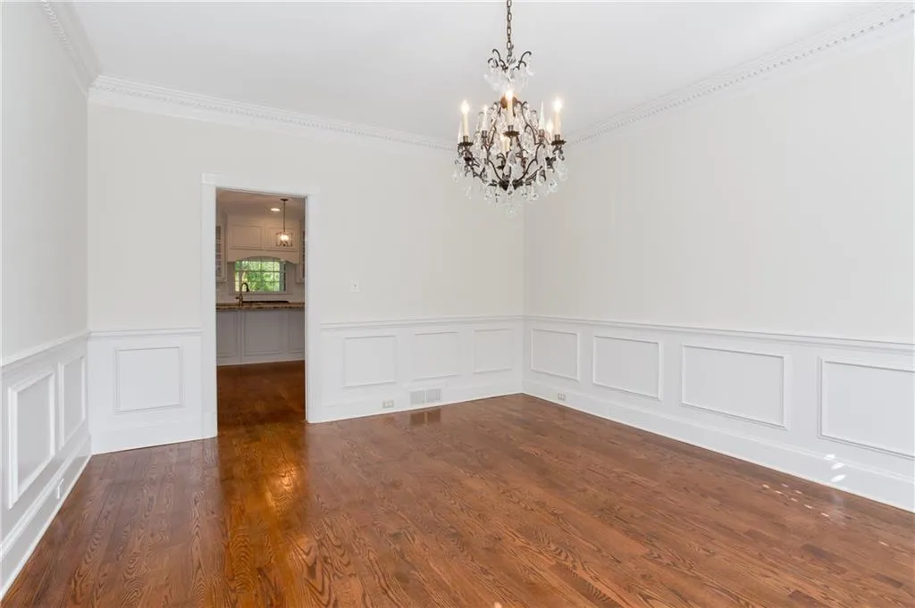 125 Churchill Drive, Sandy Springs, Georgia 30350, 5 Bedrooms Bedrooms, ,5 BathroomsBathrooms,Residential,Sold,125 Churchill Drive,6535434