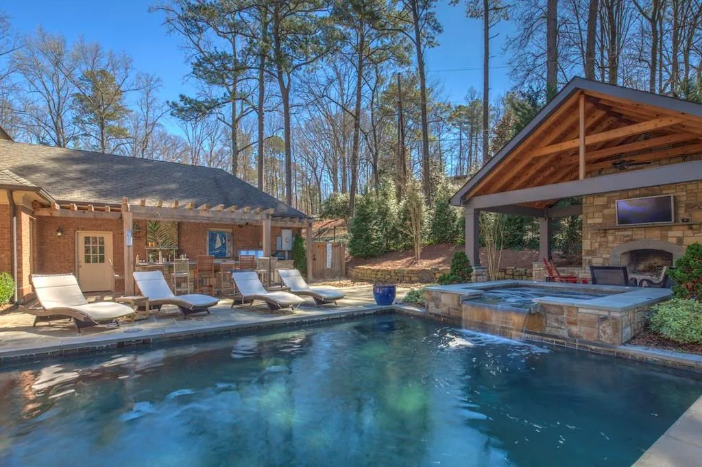 3780 Paces Ferry Road Nw, Atlanta, Georgia 30327, 5 Bedrooms Bedrooms, ,5 BathroomsBathrooms,Residential,Sold,3780 Paces Ferry Road Nw,5831067