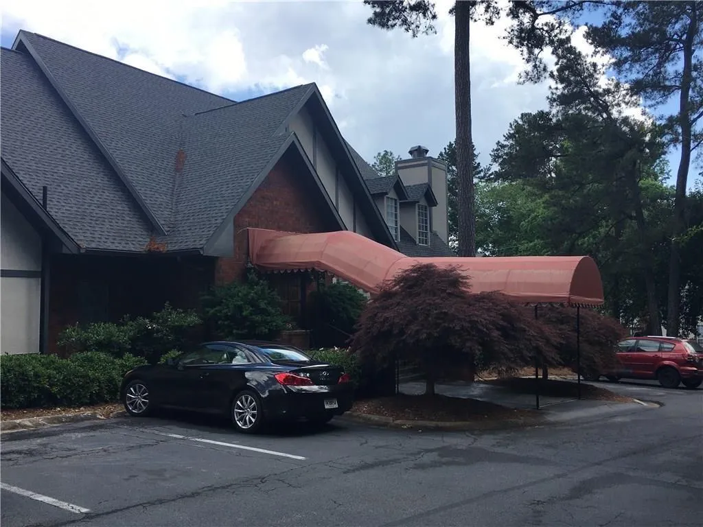 6851 Roswell Road Ne Unit Q17, Sandy Springs, Georgia 30328, 3 Bedrooms Bedrooms, ,2 BathroomsBathrooms,Residential,Sold,6851 Roswell Road Ne Unit Q17,6698525 6851 Roswell Road Ne Unit Q17, Sandy Springs, Georgia 30328, 3 Bedrooms Bedrooms, ,2 BathroomsBathrooms,Residential,Sold,6851 Roswell Road Ne Unit Q17,6698525