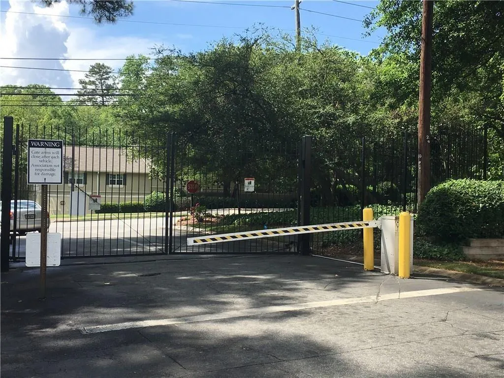 6851 Roswell Road Ne Unit Q17, Sandy Springs, Georgia 30328, 3 Bedrooms Bedrooms, ,2 BathroomsBathrooms,Residential,Sold,6851 Roswell Road Ne Unit Q17,6698525 6851 Roswell Road Ne Unit Q17, Sandy Springs, Georgia 30328, 3 Bedrooms Bedrooms, ,2 BathroomsBathrooms,Residential,Sold,6851 Roswell Road Ne Unit Q17,6698525