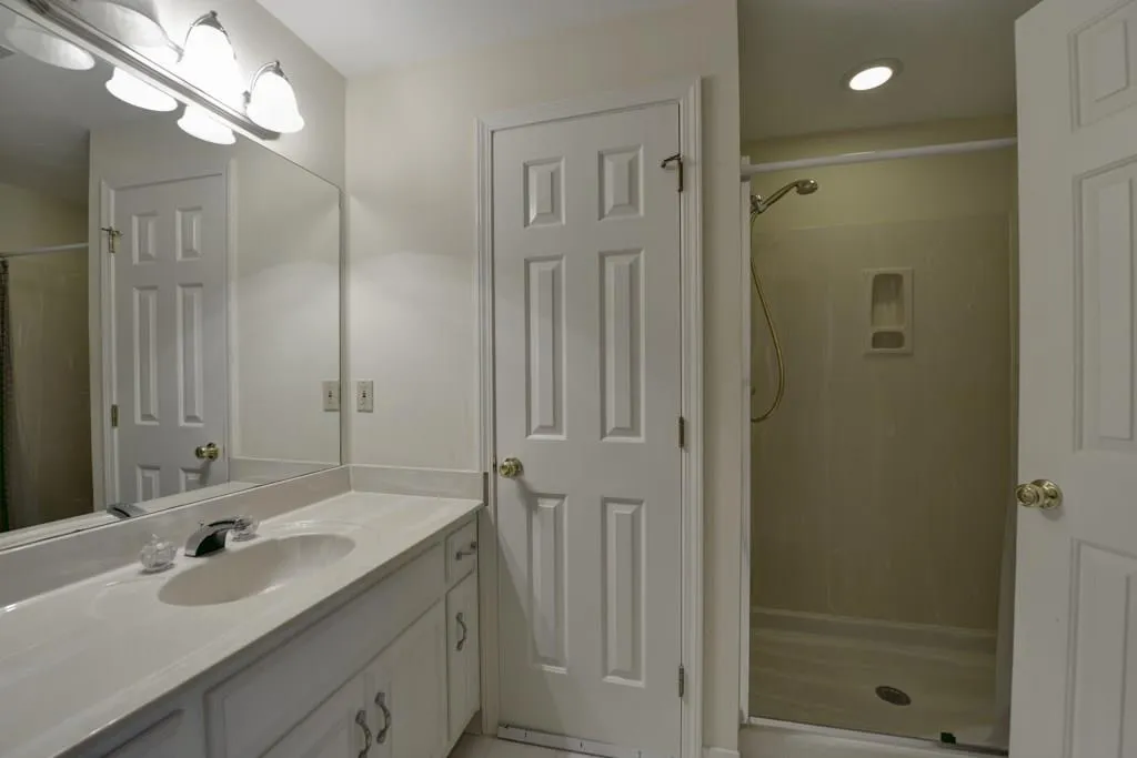 2990 Coles Way, Sandy Springs, Georgia 30350, 5 Bedrooms Bedrooms, ,4 BathroomsBathrooms,Residential,Sold,2990 Coles Way,5588510