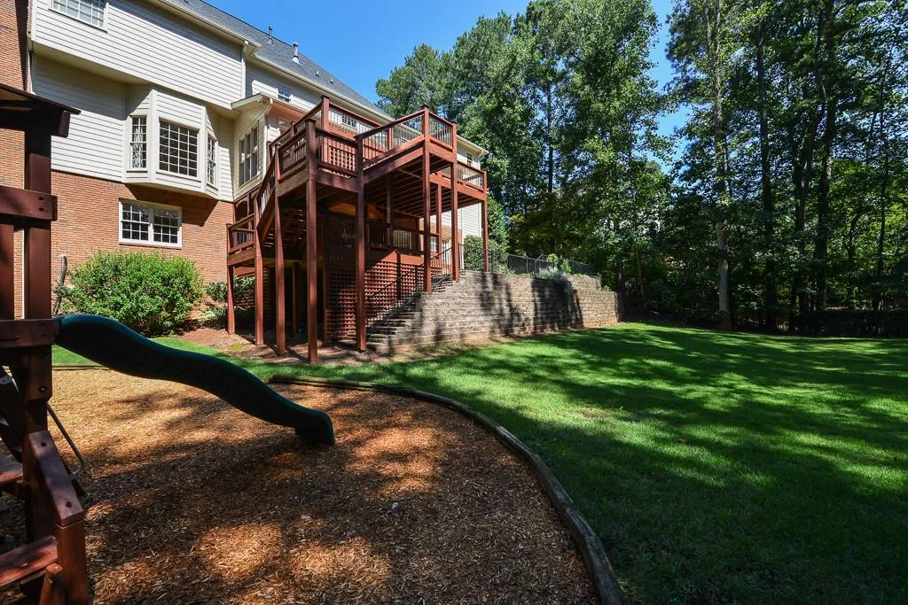 2990 Coles Way, Sandy Springs, Georgia 30350, 5 Bedrooms Bedrooms, ,4 BathroomsBathrooms,Residential,Sold,2990 Coles Way,5588510