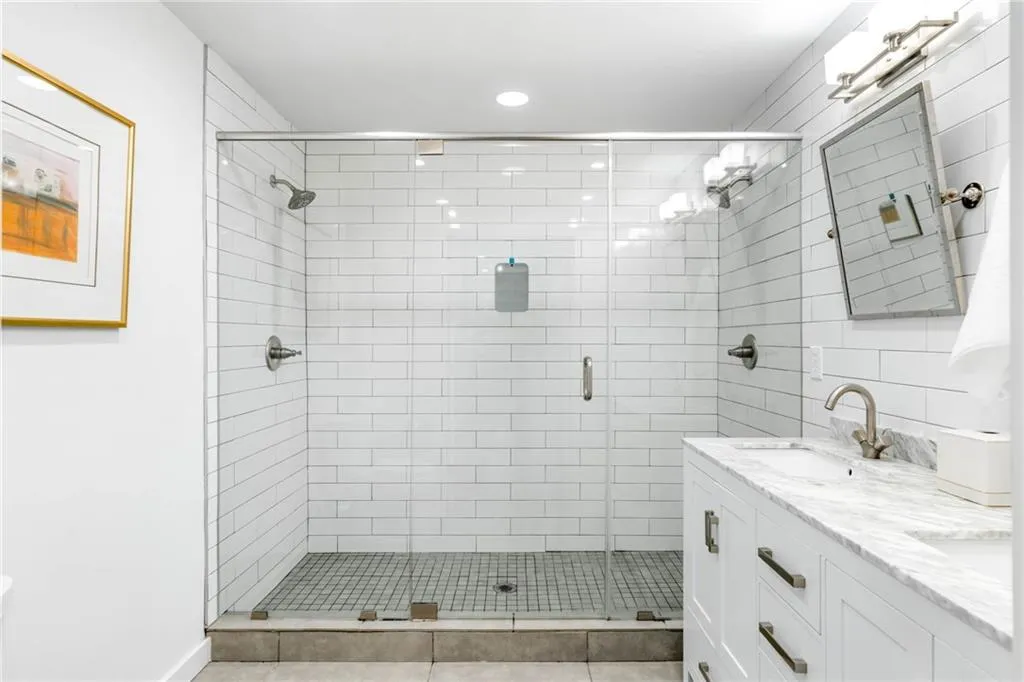 1090 Shepherds Lane Ne, Atlanta, Georgia 30324, 3 Bedrooms Bedrooms, ,2 BathroomsBathrooms,Residential,For Sale,1090 Shepherds Lane Ne,7617113