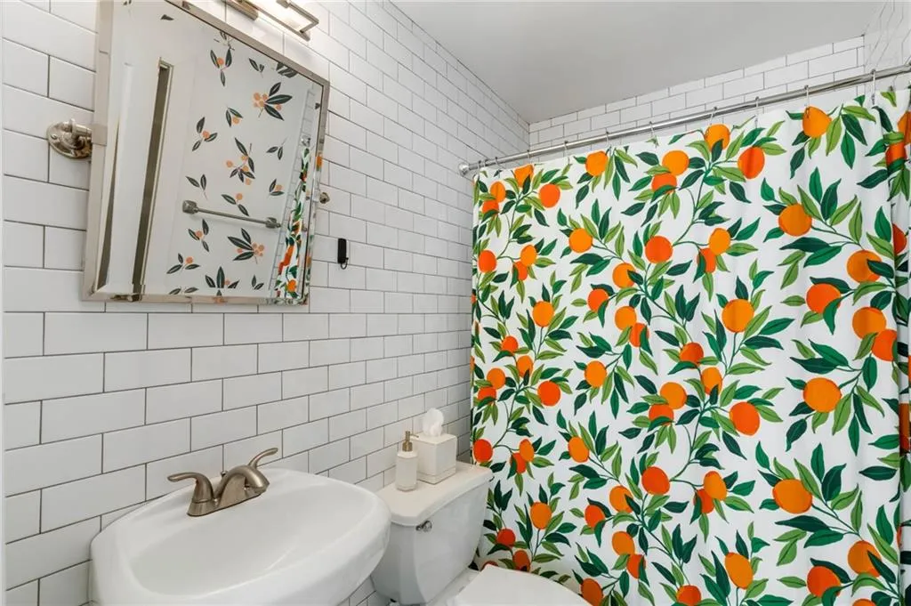 1090 Shepherds Lane Ne, Atlanta, Georgia 30324, 3 Bedrooms Bedrooms, ,2 BathroomsBathrooms,Residential,For Sale,1090 Shepherds Lane Ne,7617113