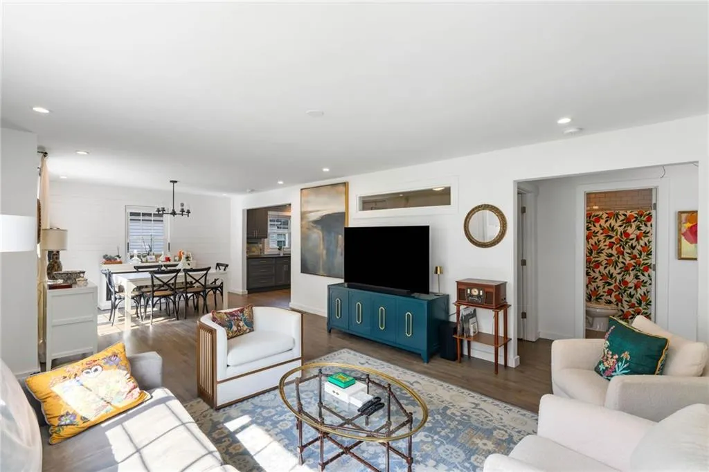 1090 Shepherds Lane Ne, Atlanta, Georgia 30324, 3 Bedrooms Bedrooms, ,2 BathroomsBathrooms,Residential,For Sale,1090 Shepherds Lane Ne,7617113
