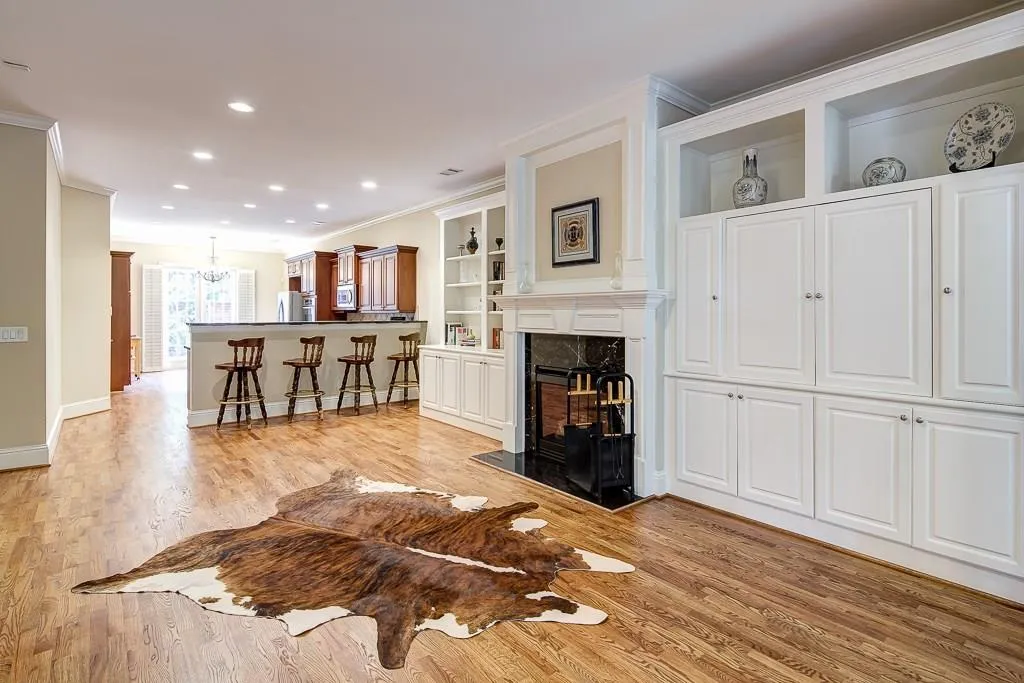 3127 Lenox Road Ne Unit 2, Atlanta, Georgia 30324, 3 Bedrooms Bedrooms, ,3 BathroomsBathrooms,Residential,Sold,3127 Lenox Road Ne Unit 2,5708922