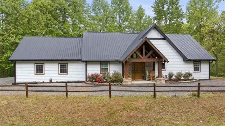 137 Thornwood Lane, Ellijay, Georgia 30540