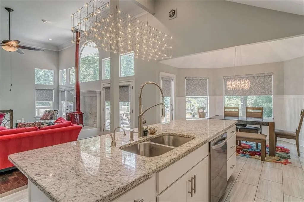 5308 Northland Drive, Atlanta, Georgia 30328, 6 Bedrooms Bedrooms, ,4 BathroomsBathrooms,Residential,Sold,5308 Northland Drive,6899641